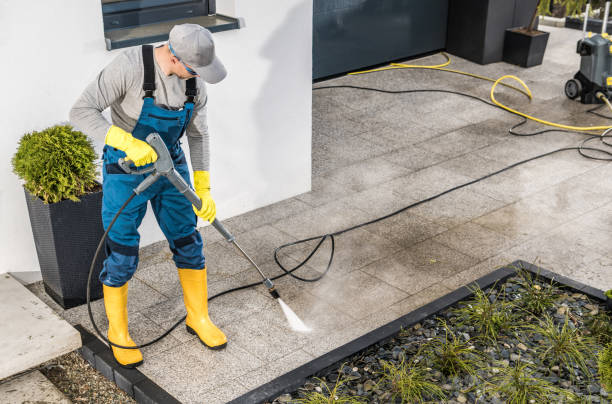 Best Commercial Pressure Washing  in Ellis, KS
